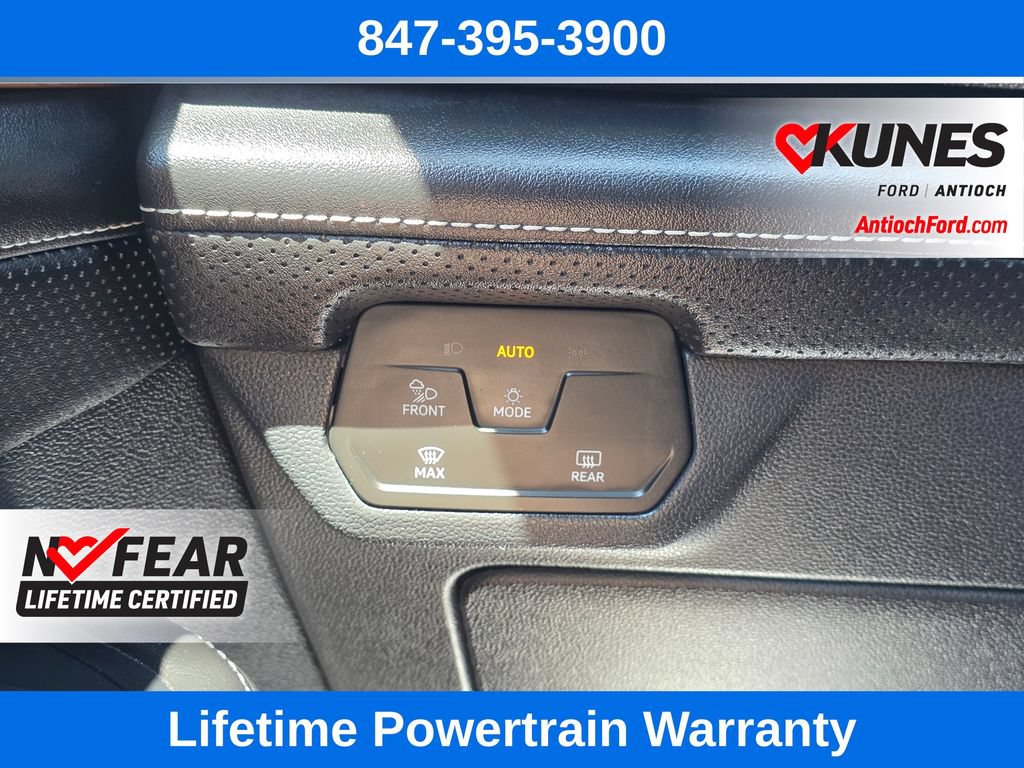 Used 2024 Volkswagen Atlas SE AWD/4WD image 31