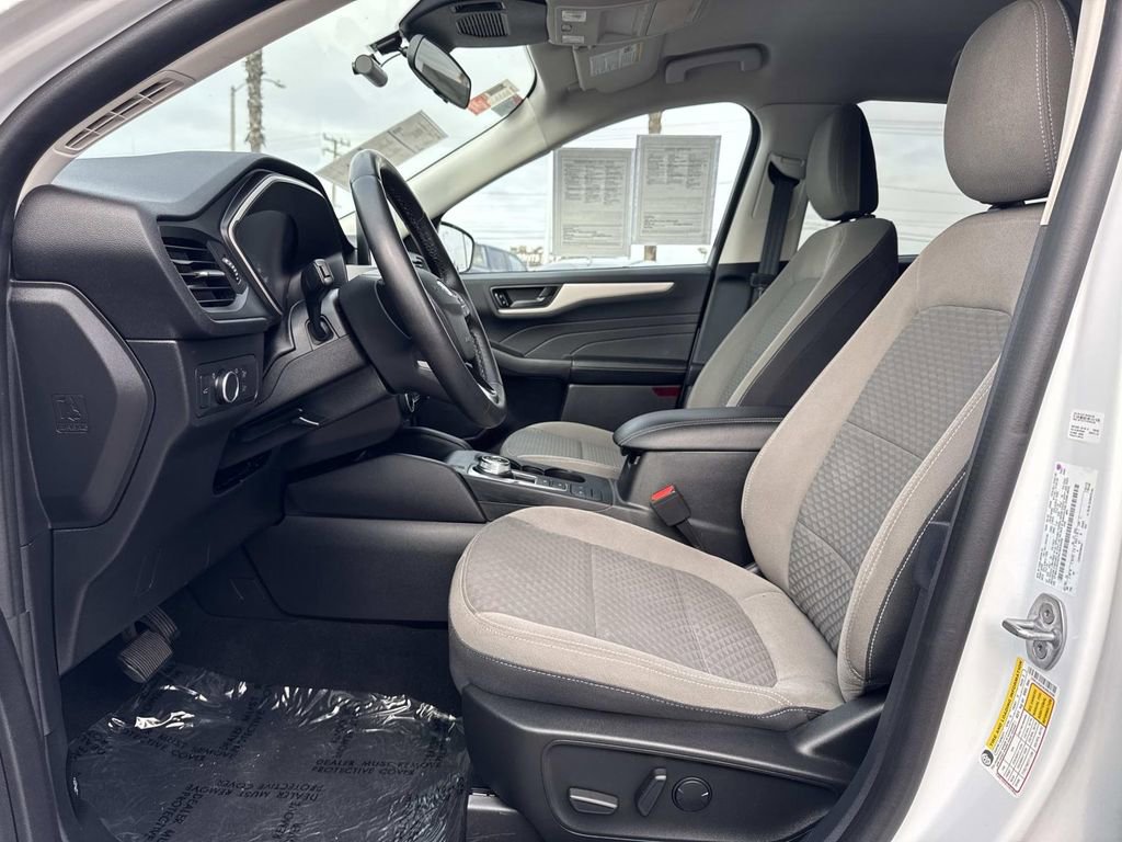 Certified 2022 Ford Escape SE w/ Convenience Package image 19