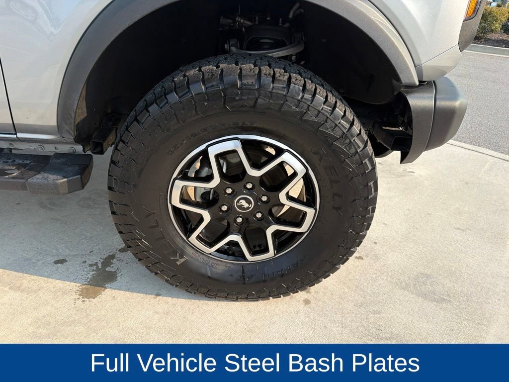 Certified 2023 Ford Bronco Black Diamond AWD/4WD image 11