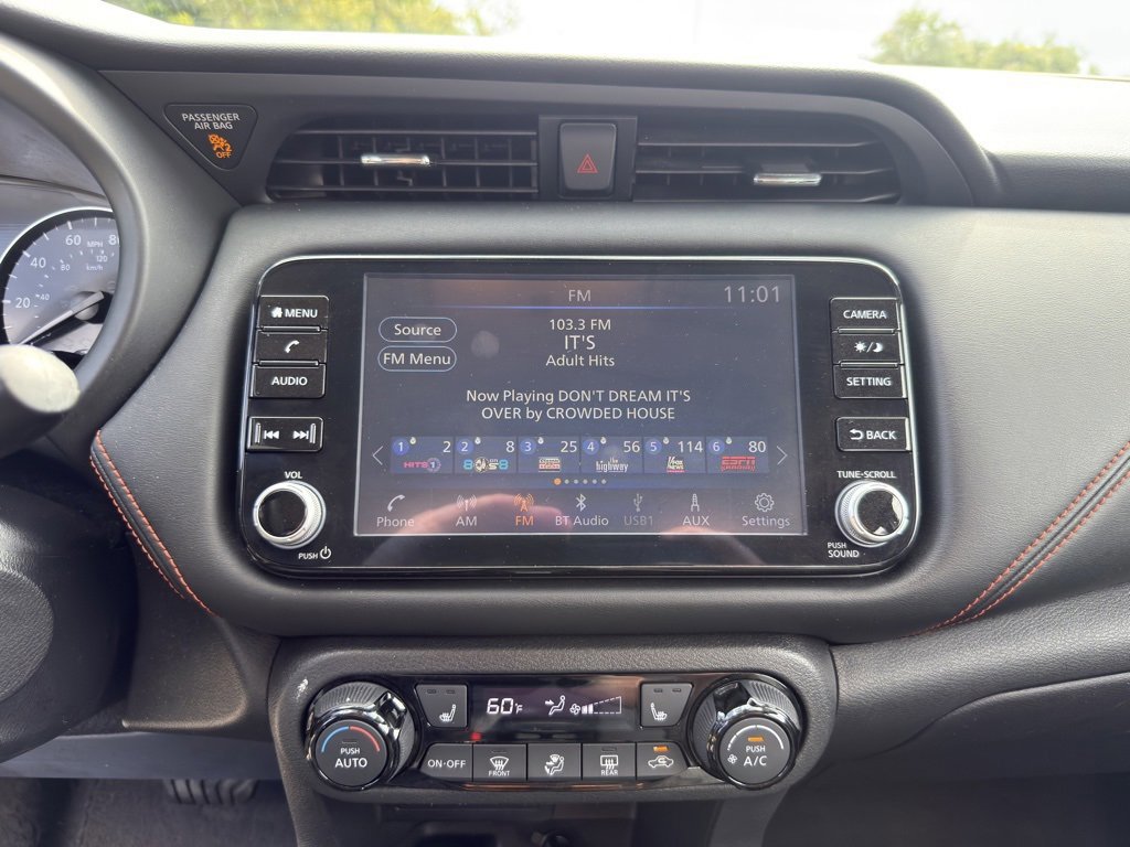 Used 2022 Nissan Kicks SR w/ Premium Package image 11