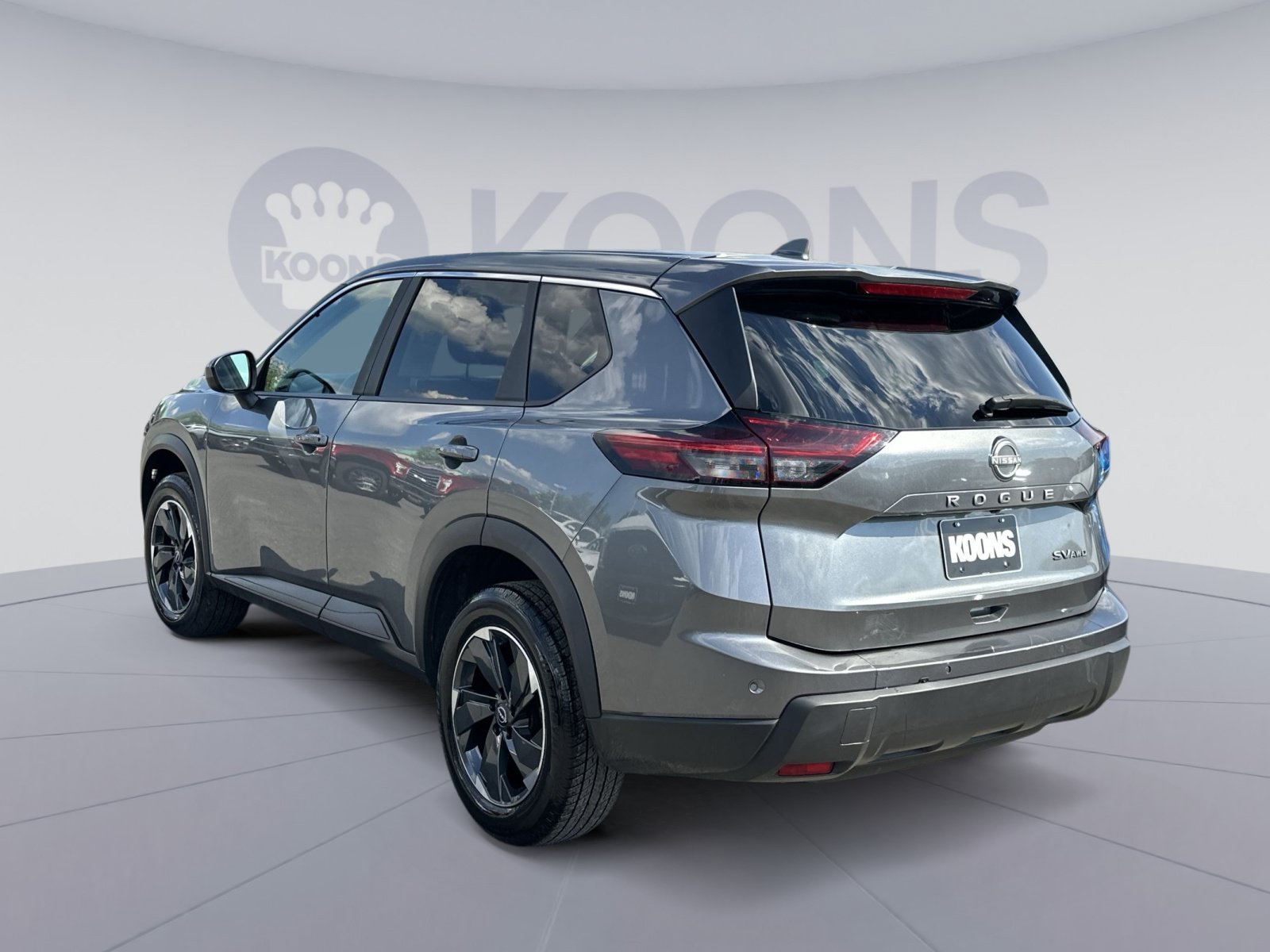 Used 2024 Nissan Rogue SV AWD/4WD image 8