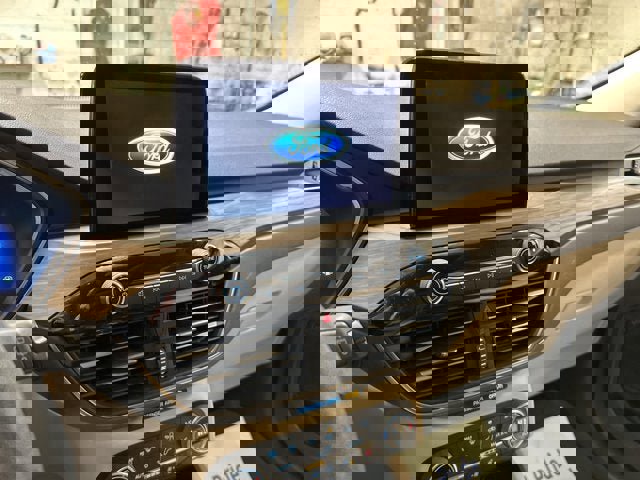 Certified 2020 Ford Escape Titanium image 18