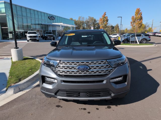 Certified 2023 Ford Explorer Limited w/ Limited Technology Package AWD/4WD image 8
