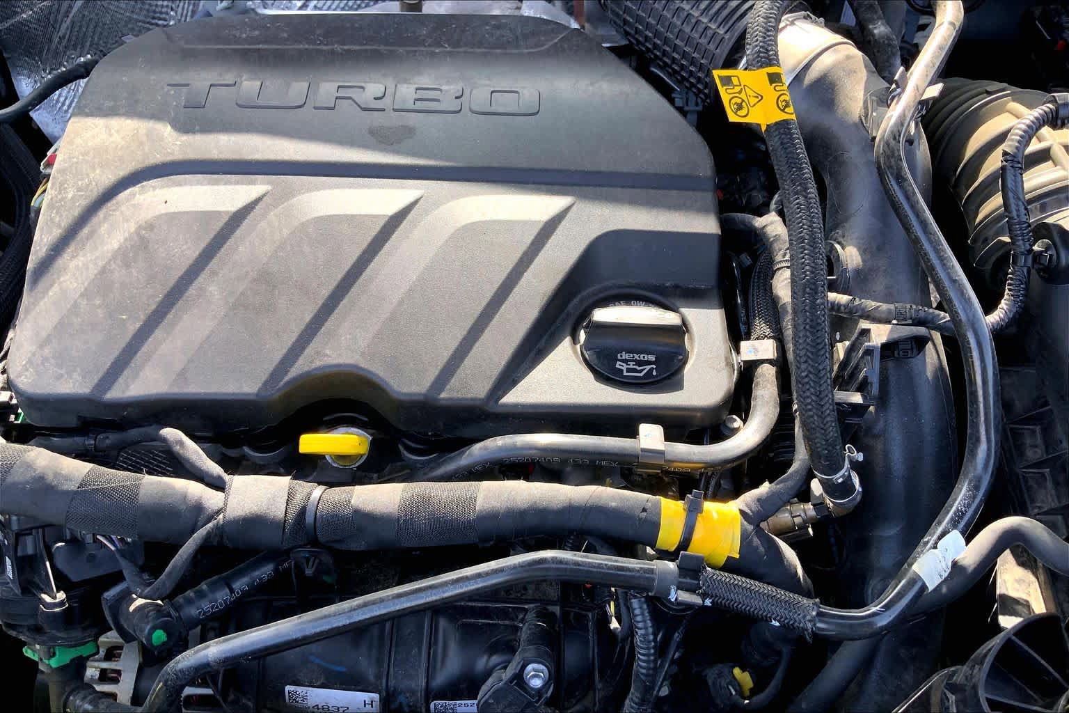 Used 2025 Chevrolet Trax LS FWD image 33