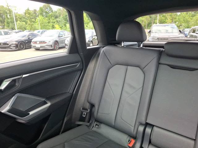 Used 2025 Audi Q3 2.0T Premium AWD/4WD image 12