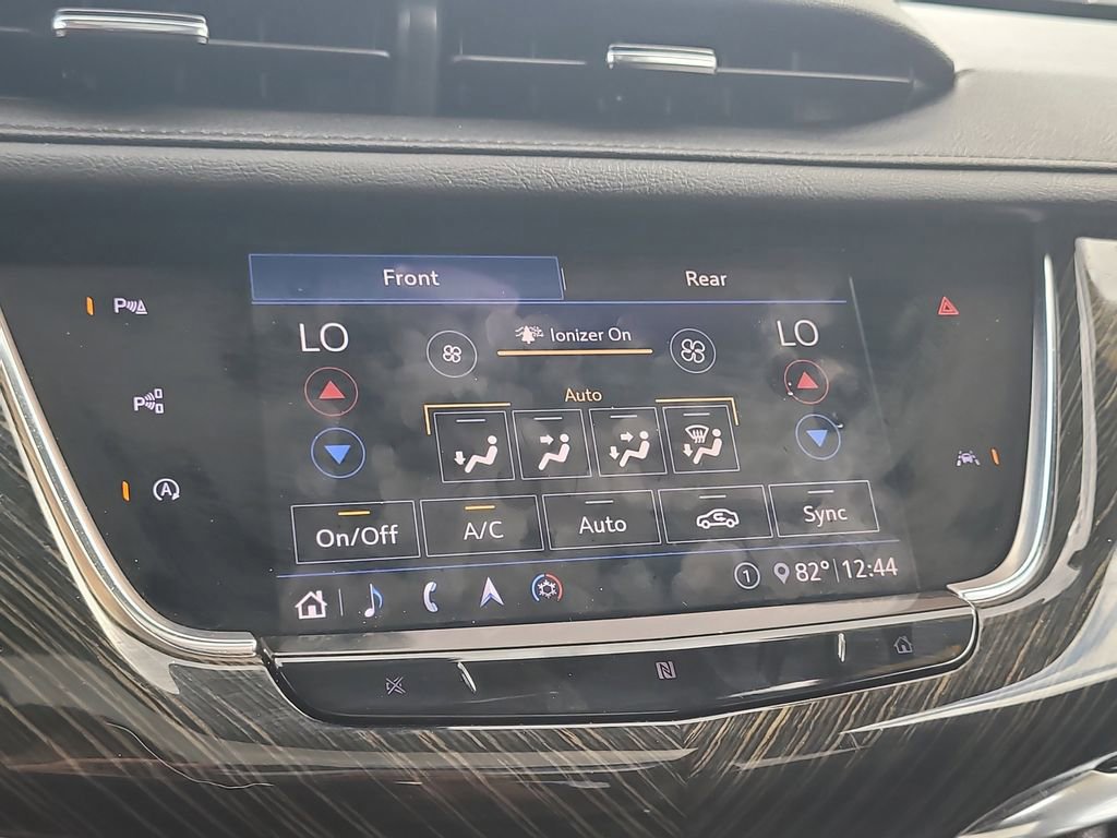 Used 2020 Cadillac XT6 Premium Luxury image 24