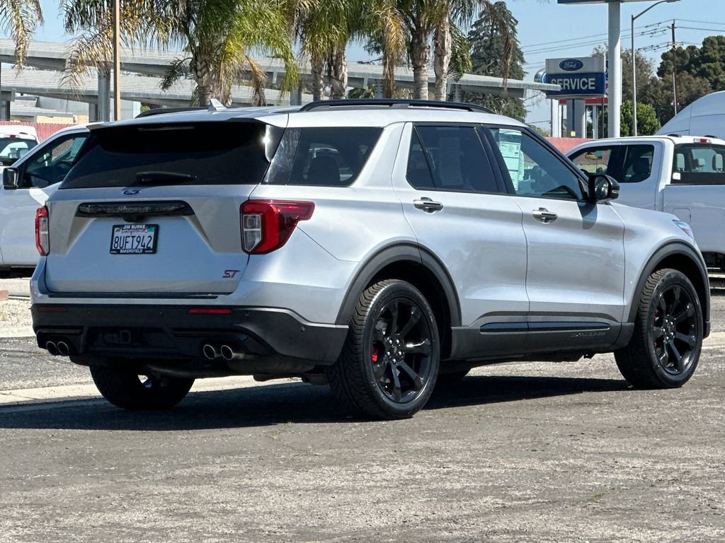 Certified 2020 Ford Explorer ST w/ ST Street Pack image 5