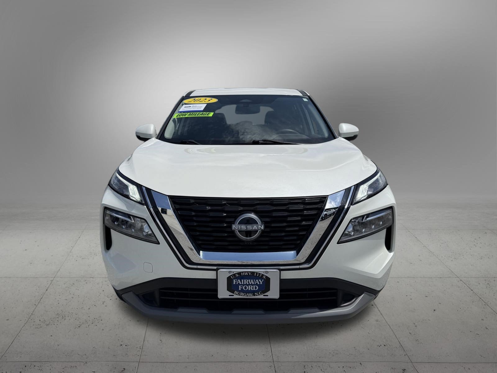 Used 2023 Nissan Rogue SV AWD/4WD image 7