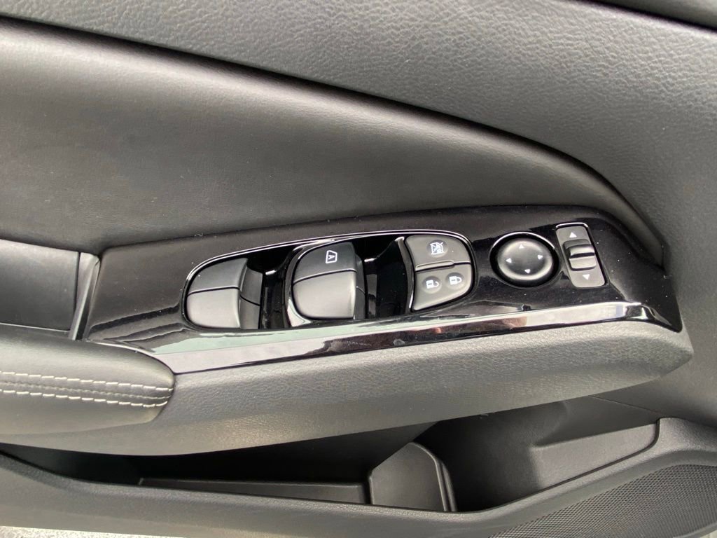 Used 2023 Nissan Altima 2.5 SV image 11