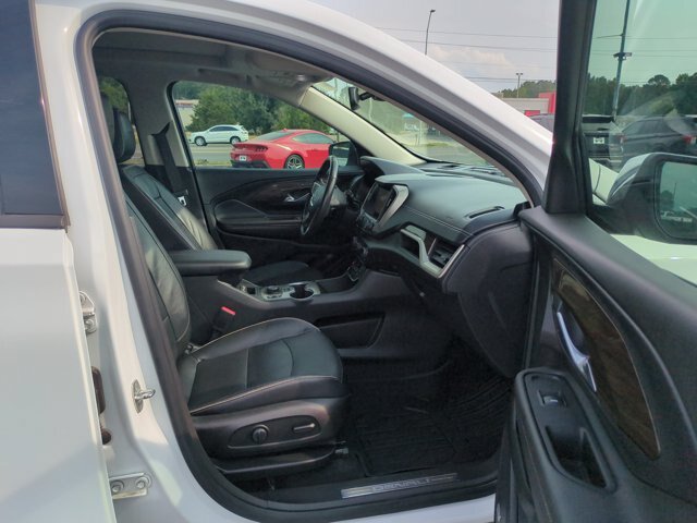 Used 2020 GMC Terrain Denali w/ Denali Premium Package FWD image 35