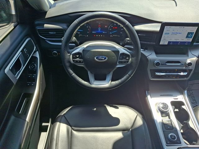 Certified 2023 Ford Explorer XLT w/ Equipment Group 202A AWD/4WD image 12