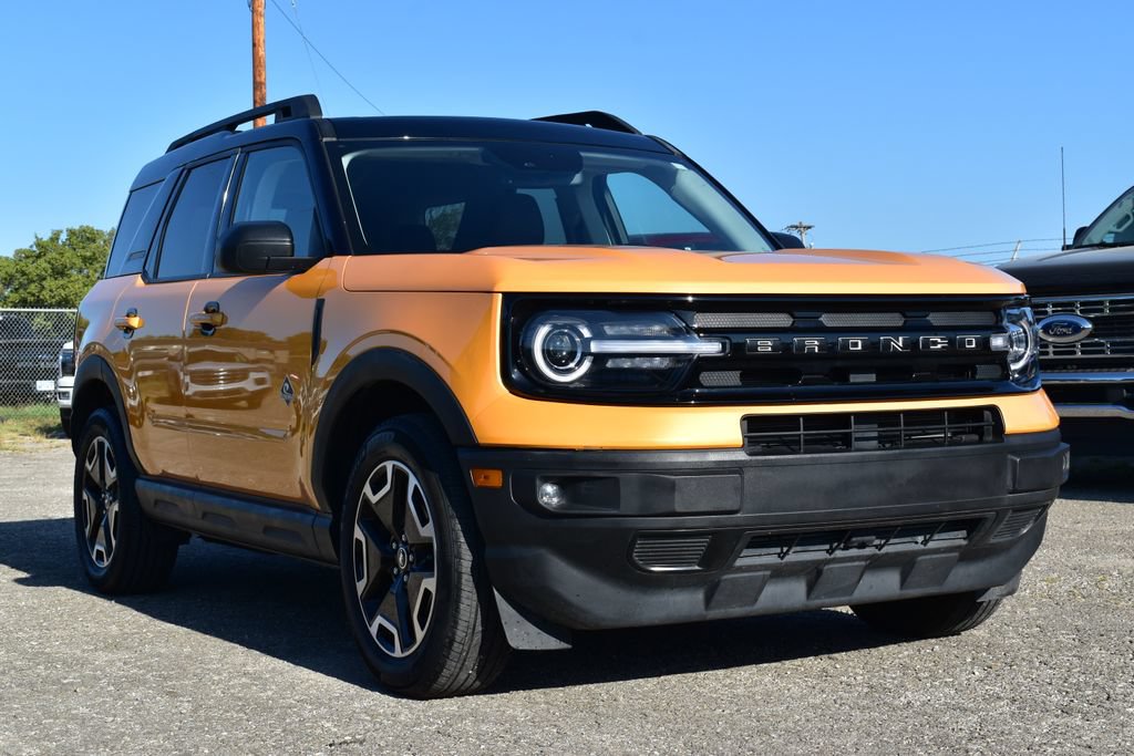 Certified 2023 Ford Bronco Sport Outer Banks w/ Tech Package AWD/4WD image 3