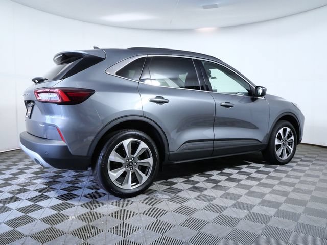 Certified 2025 Ford Escape Platinum AWD/4WD image 6