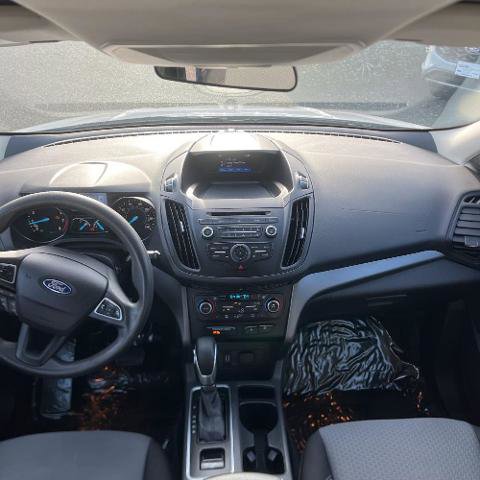 Certified 2018 Ford Escape SE image 17