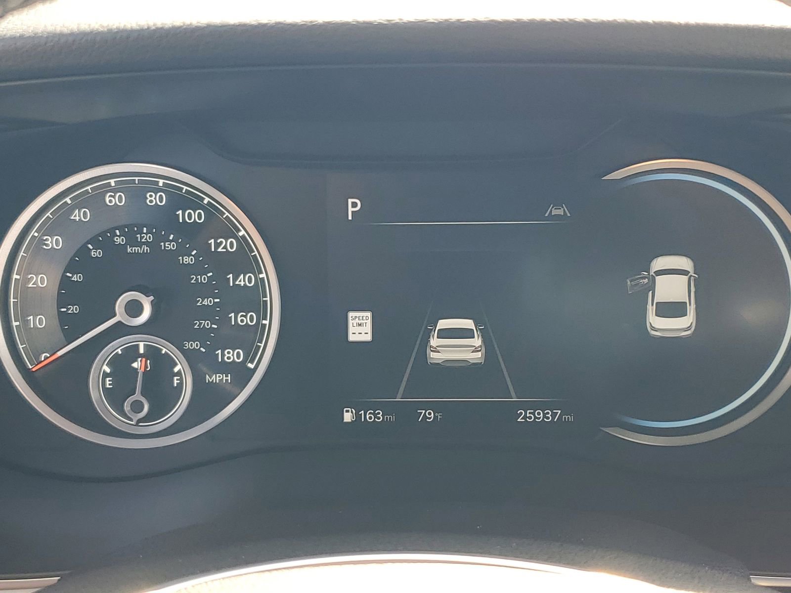 Used 2025 Genesis G70 2.5T RWD image 21