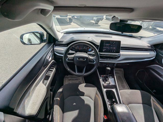 Used 2022 Jeep Compass Sport image 32