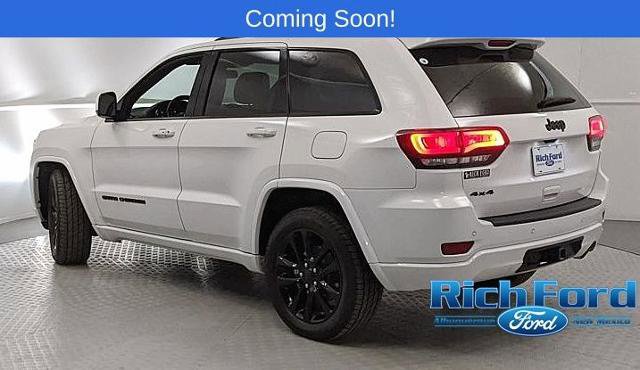 Used 2021 Jeep Grand Cherokee Laredo X image 4