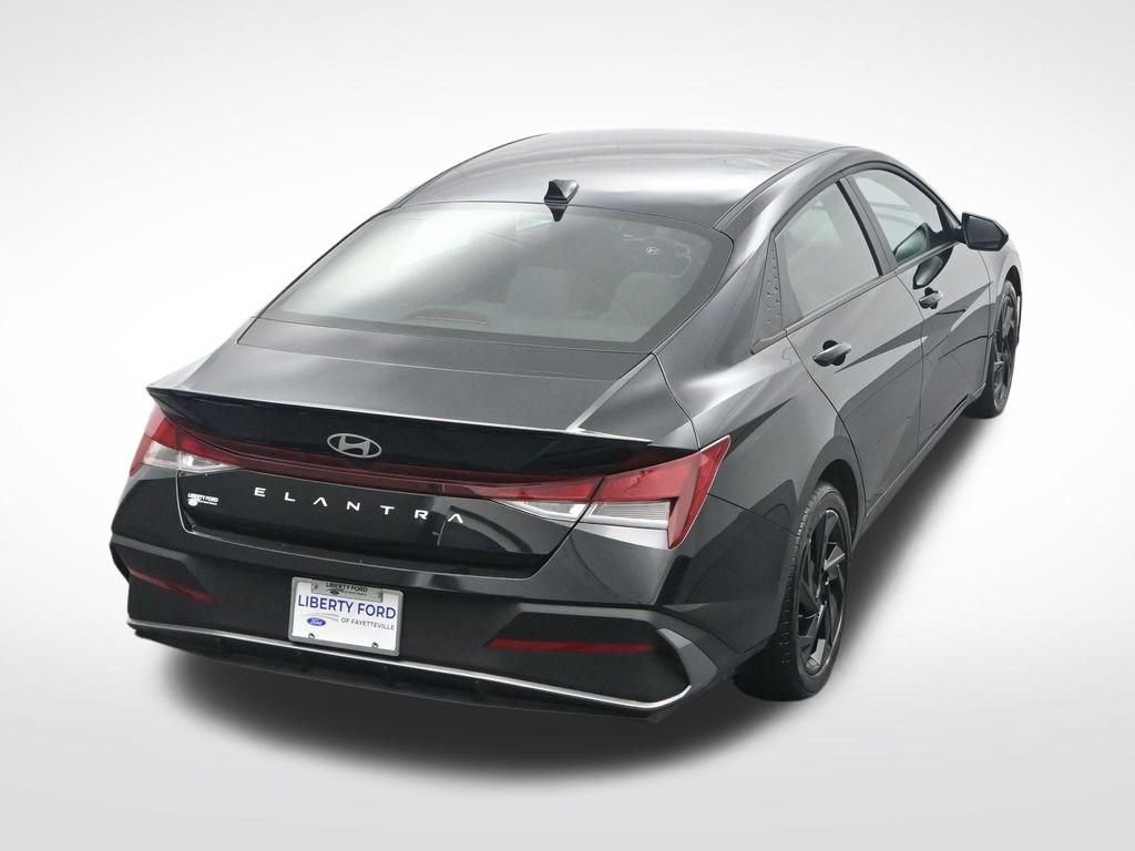 Used 2026 Hyundai Elantra Sport w/ Cargo Package FWD image 28
