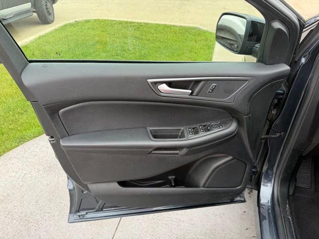 Certified 2023 Ford Edge SE w/ Black Appearance Package AWD/4WD image 8