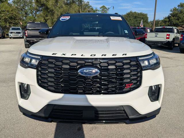 Certified 2025 Ford Explorer ST AWD/4WD image 7