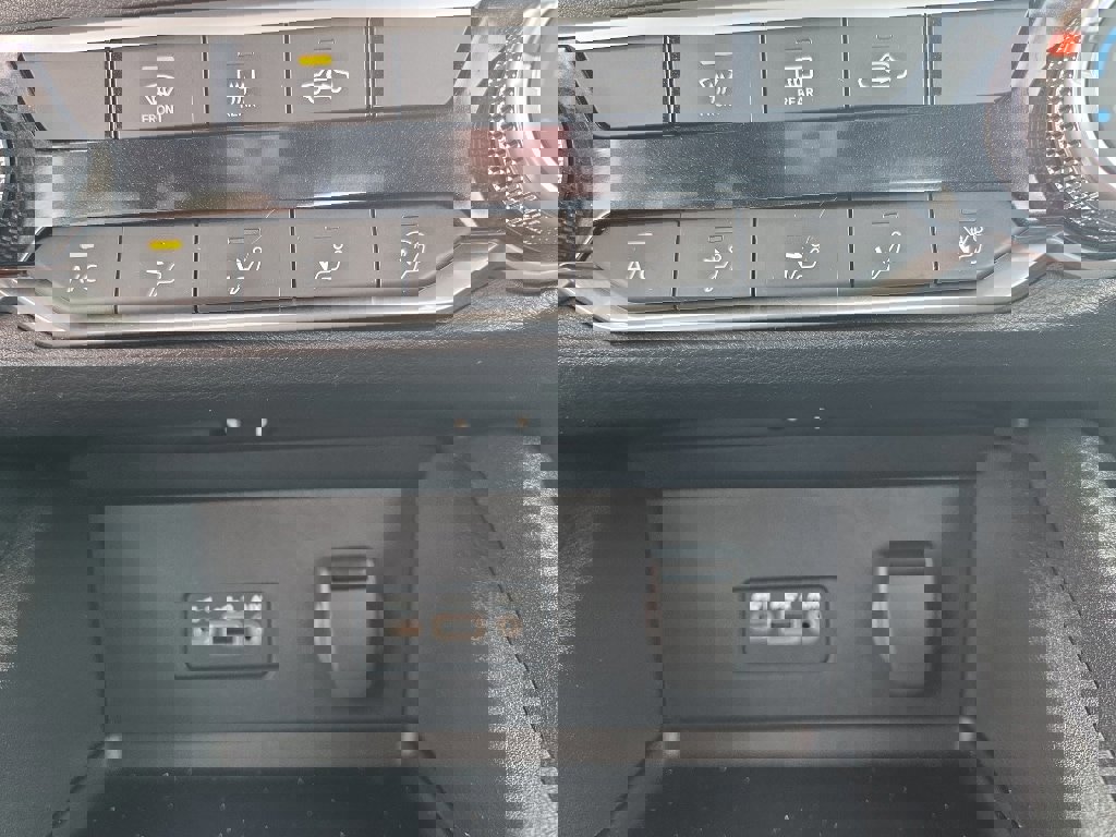 Used 2023 Nissan Sentra SV image 25