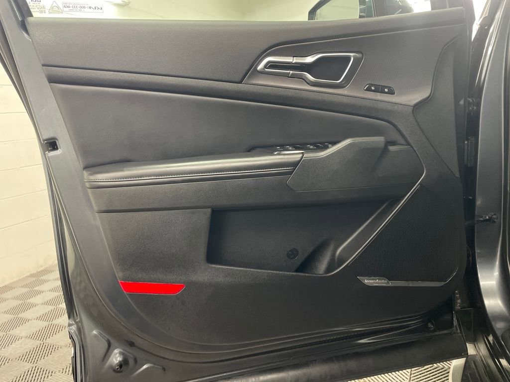 Used 2023 Kia Sportage SX image 17