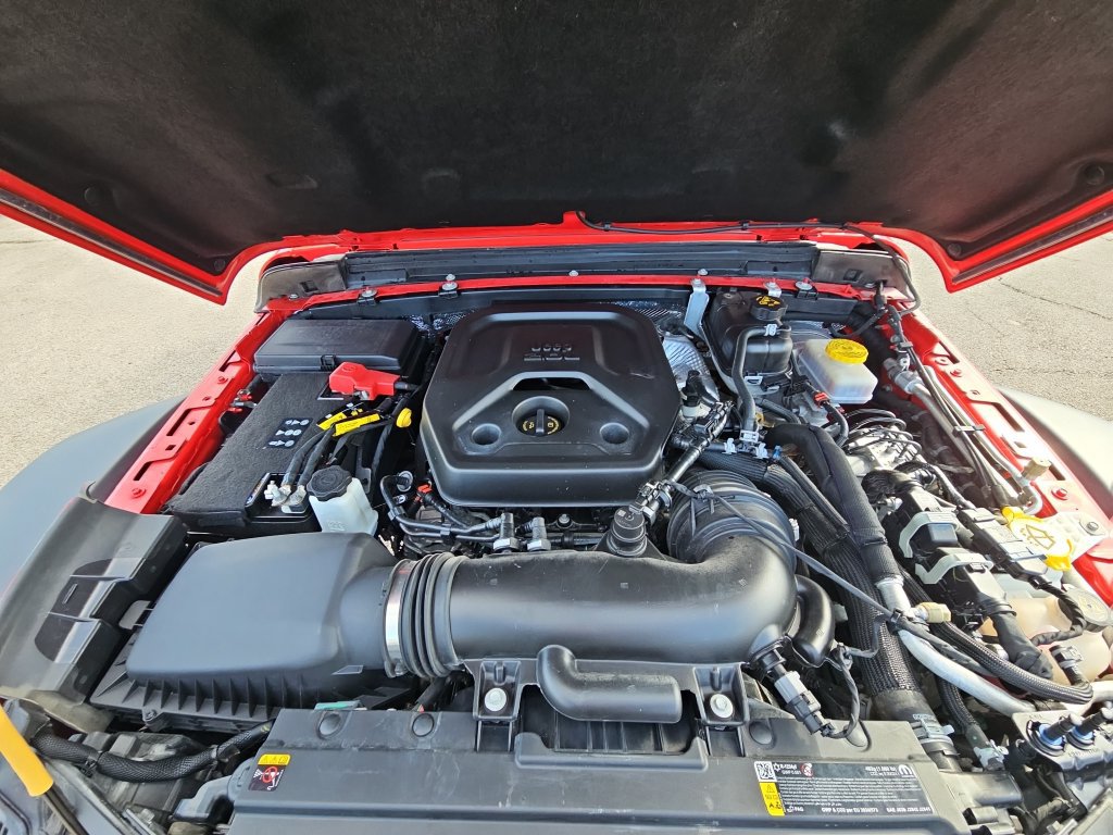 Used 2025 Jeep Wrangler Unlimited Rubicon AWD/4WD image 30