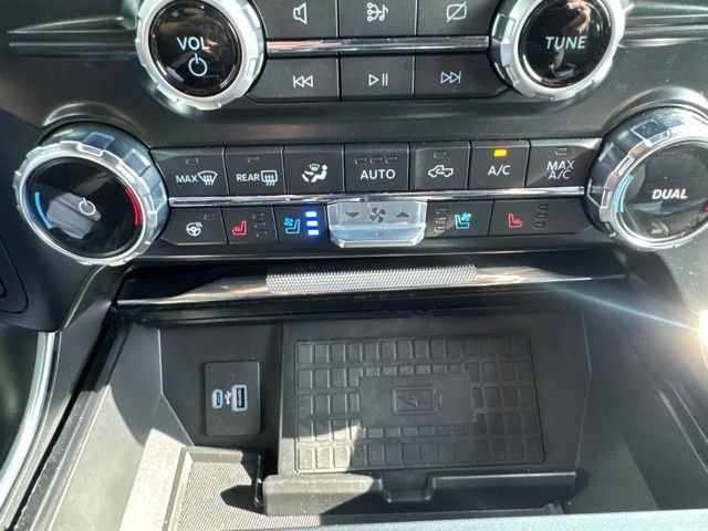 Certified 2022 Ford F150 Raptor w/ Equipment Group 801A High AWD/4WD image 32