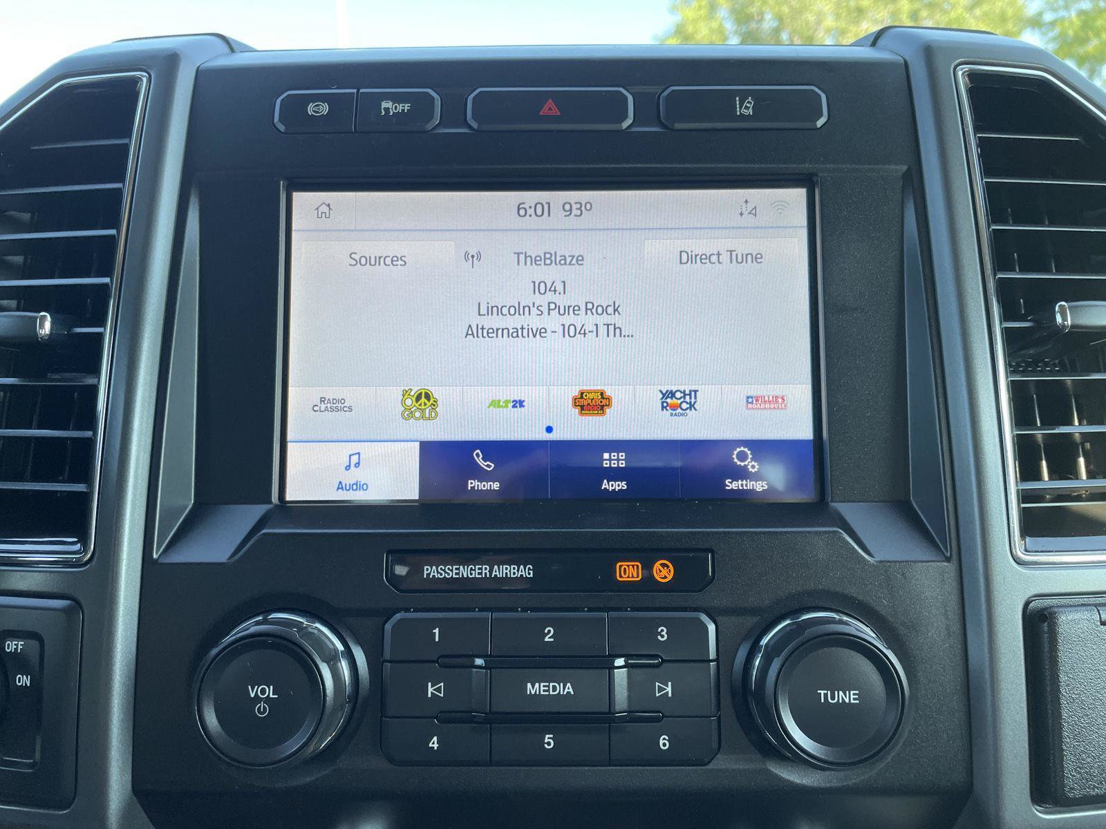 Certified 2020 Ford F250 XLT w/ XLT Value Package RWD image 24