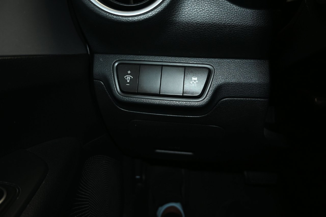 Used 2023 Kia Forte LXS FWD image 27
