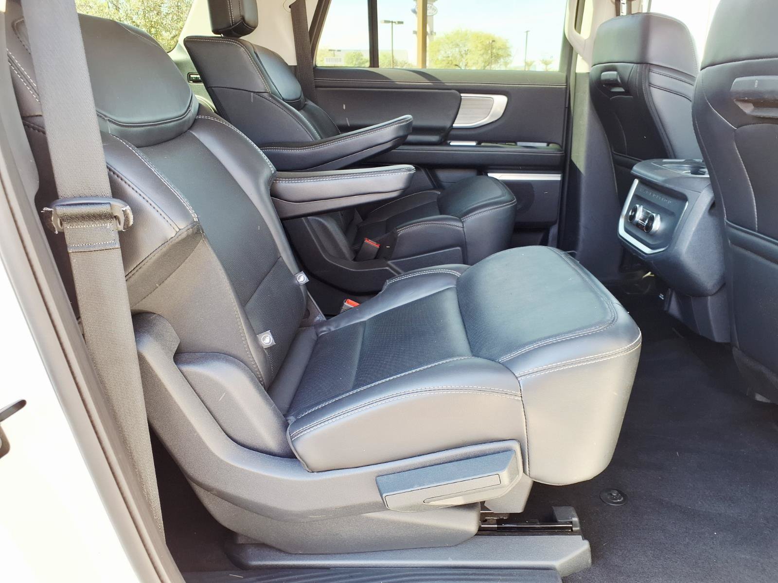 Certified 2025 Ford Expedition Max Platinum AWD/4WD image 13