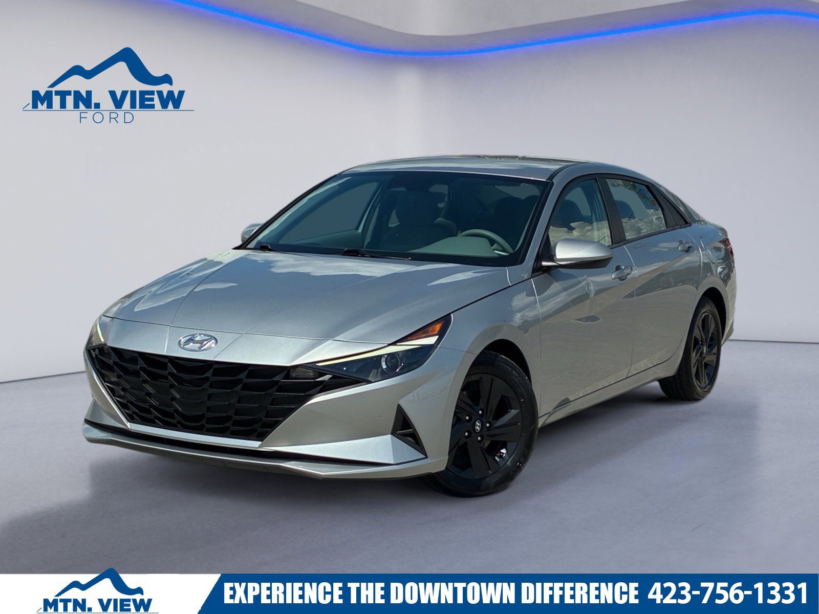 Used 2022 Hyundai Elantra SEL w/ Cargo Package FWD image 1