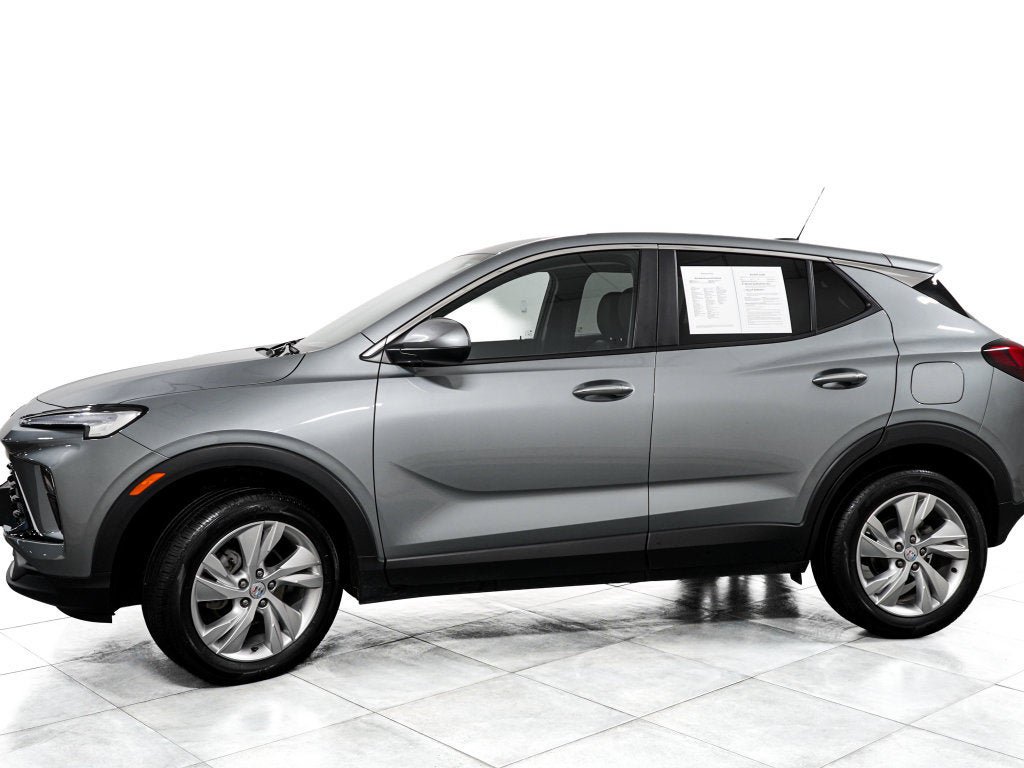 Used 2024 Buick Encore GX Preferred w/ Comfort Package AWD/4WD image 4