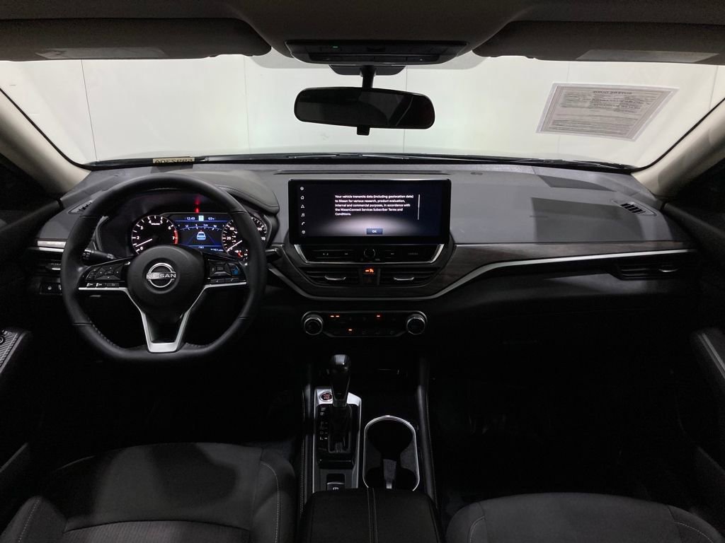 Used 2024 Nissan Altima 2.5 SV w/ SV Premium Package image 20