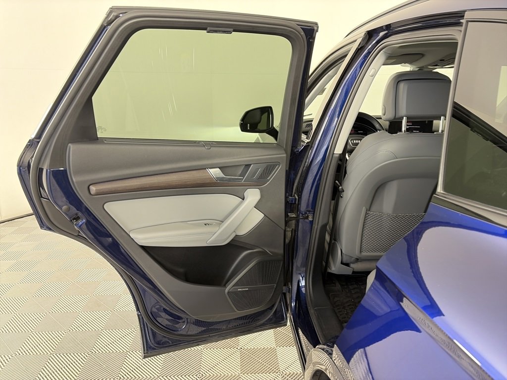 Used 2022 Audi Q5 2.0T Prestige image 12