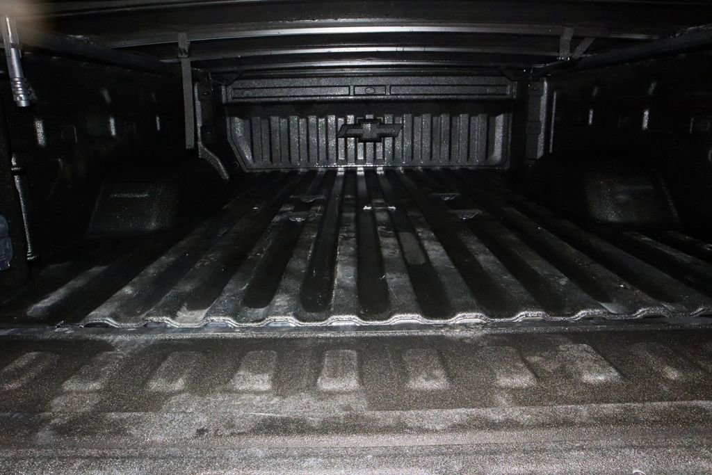 Used 2025 Chevrolet Silverado 3500 LT AWD/4WD image 15