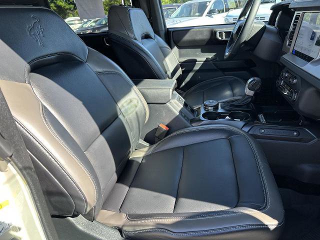 Certified 2025 Ford Bronco Outer Banks AWD/4WD image 16
