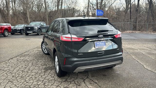 Certified 2024 Ford Edge SEL w/ Convenience Package image 3