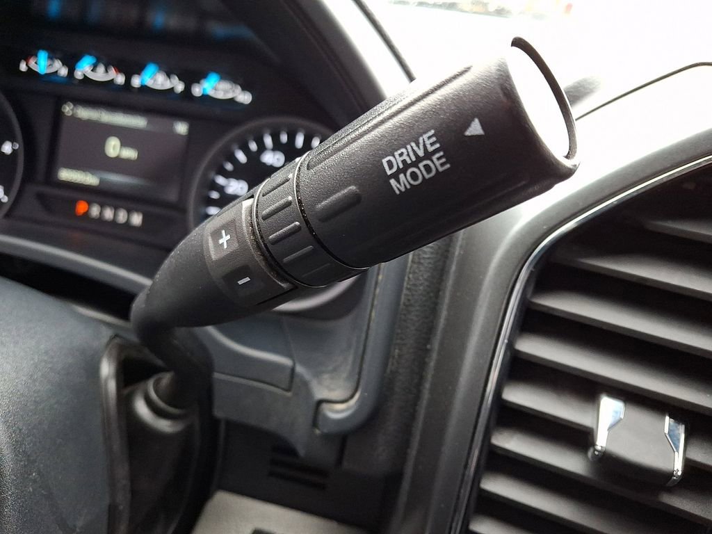 Certified 2022 Ford F350 XLT w/ Black Appearance Package image 13