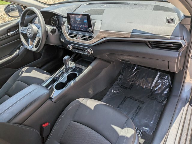 Used 2024 Nissan Altima 2.5 SV FWD image 37