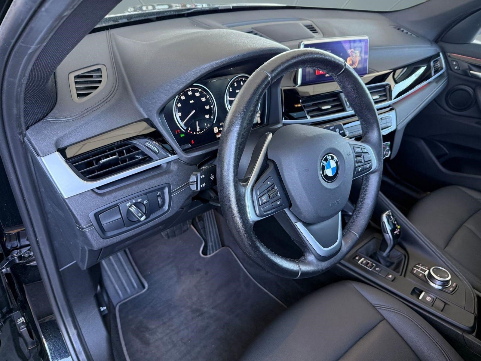 Used 2022 BMW X1 xDrive28i w/ Convenience Package AWD/4WD image 4