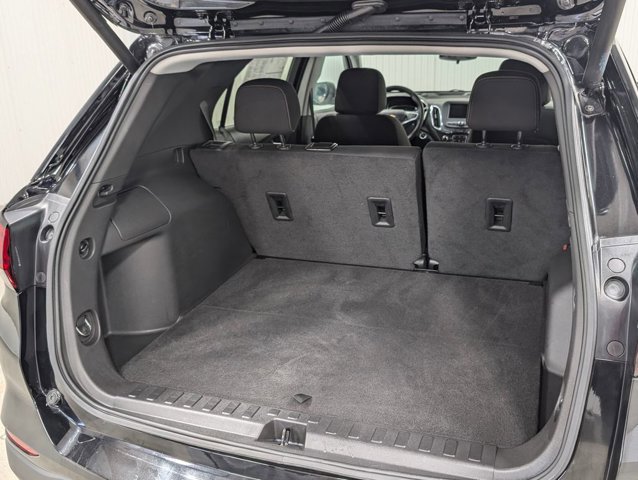 Used 2023 Chevrolet Equinox LT image 9
