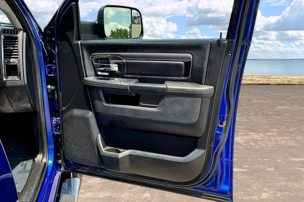 Used 2017 RAM 1500 Sport RWD image 29