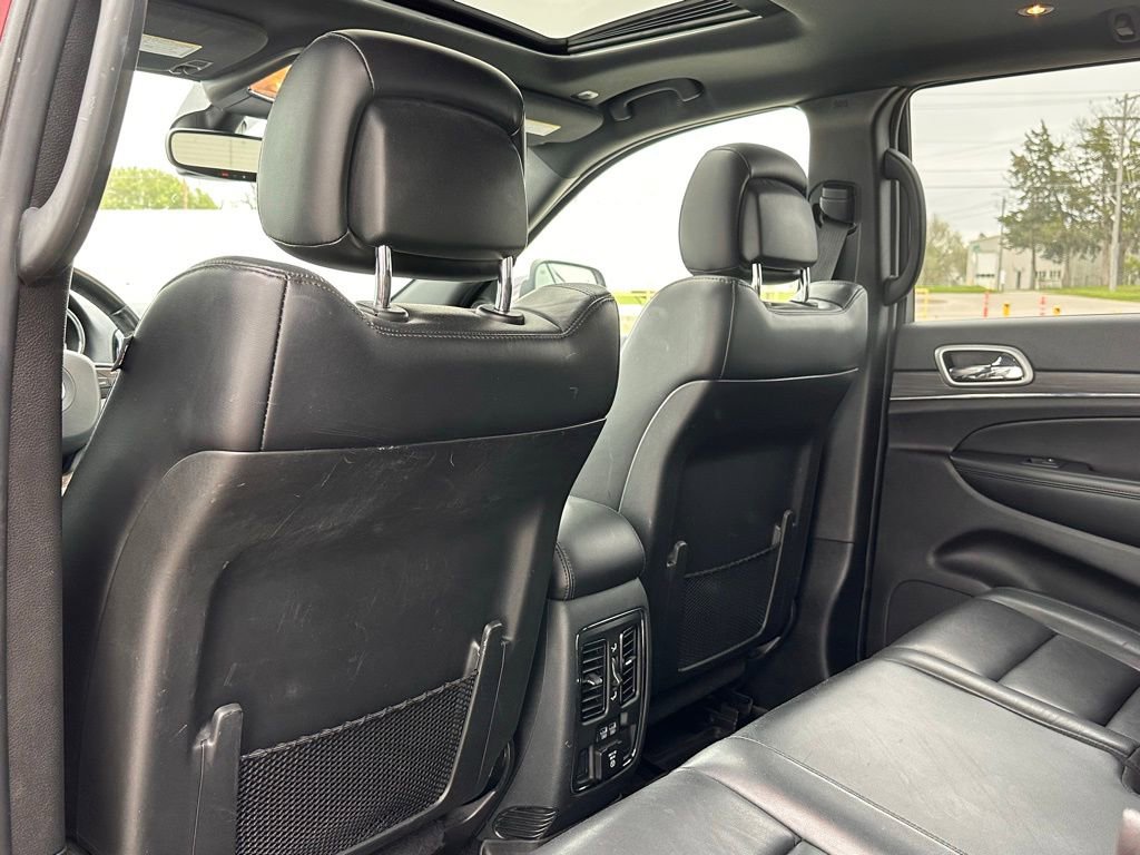 Used 2019 Jeep Grand Cherokee Limited AWD/4WD image 13