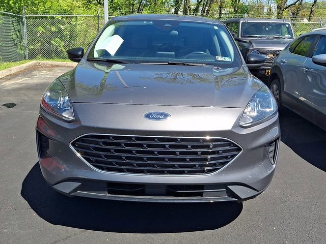 Certified 2021 Ford Escape SE w/ SE Sport Appearance Package AWD/4WD image 2