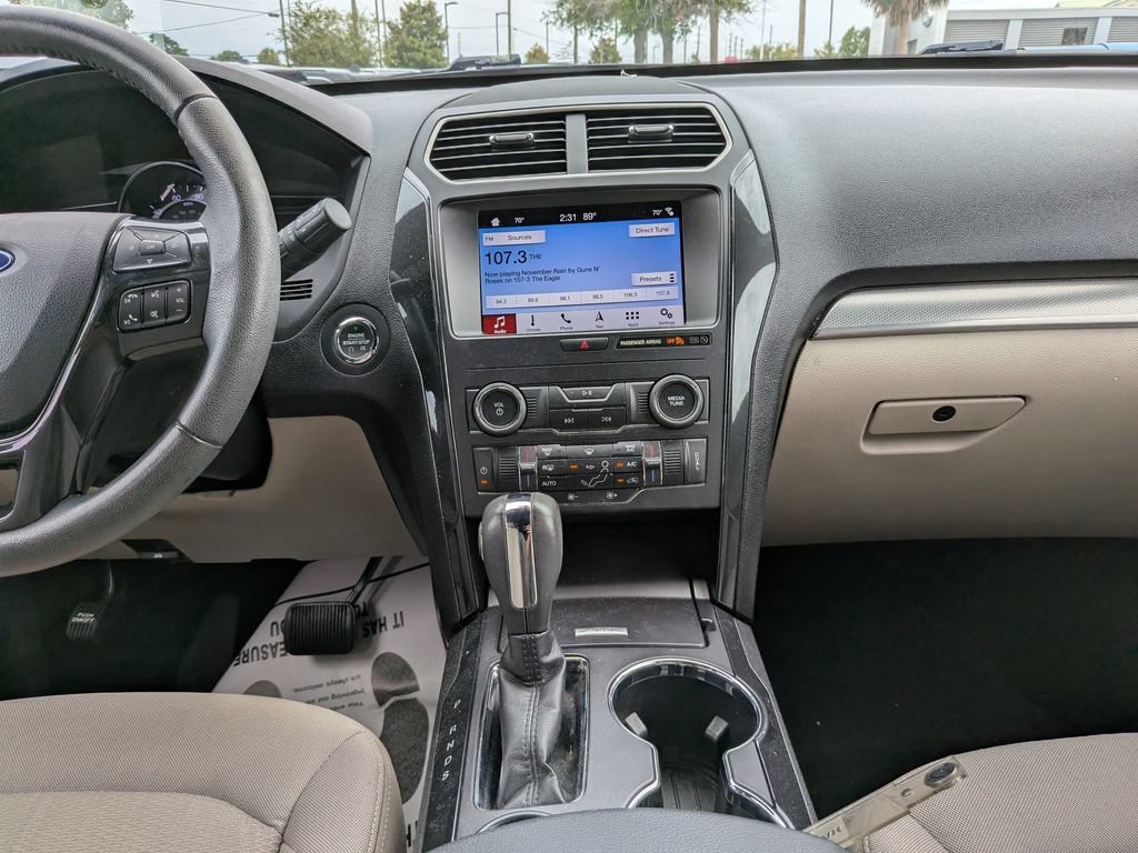Certified 2019 Ford Explorer XLT w/ Equipment Group 201A FWD image 12