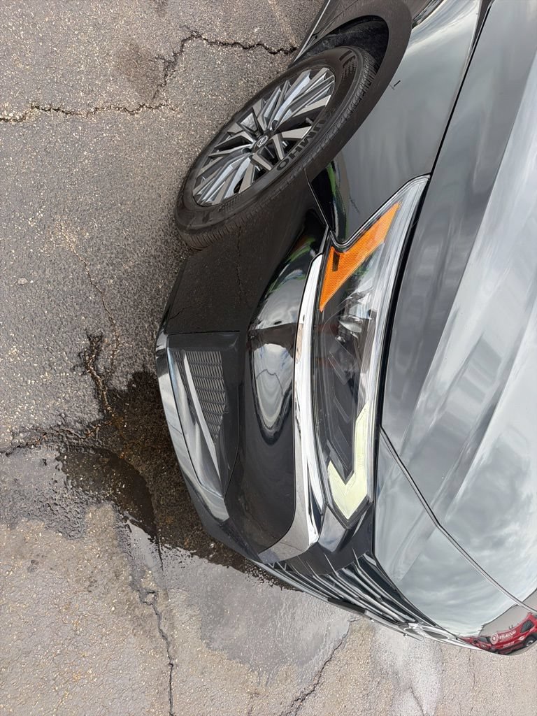 Used 2025 Nissan Altima 2.5 SV FWD image 10