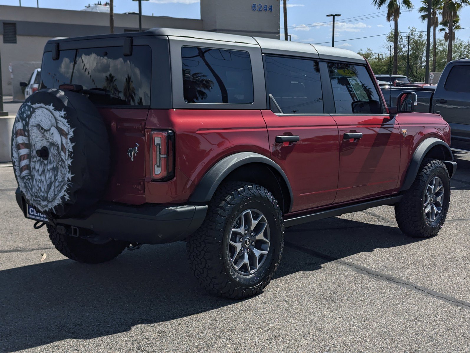 Certified 2025 Ford Bronco Badlands AWD/4WD image 2