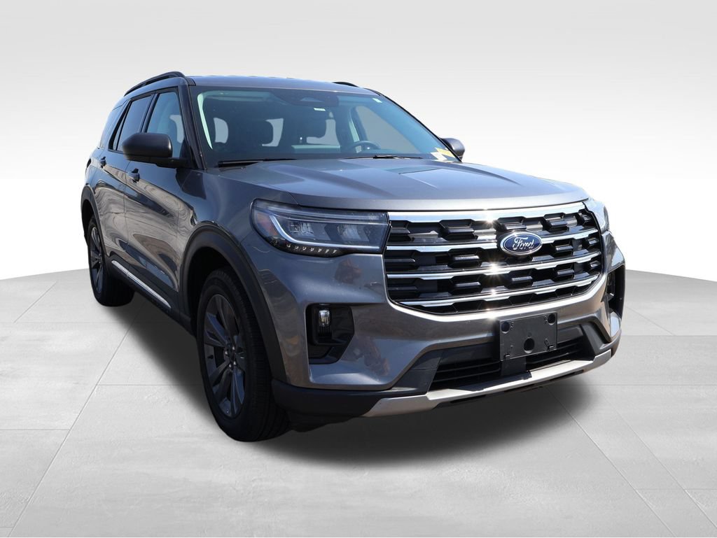 Certified 2025 Ford Explorer Active w/ Active Comfort Package AWD/4WD image 12