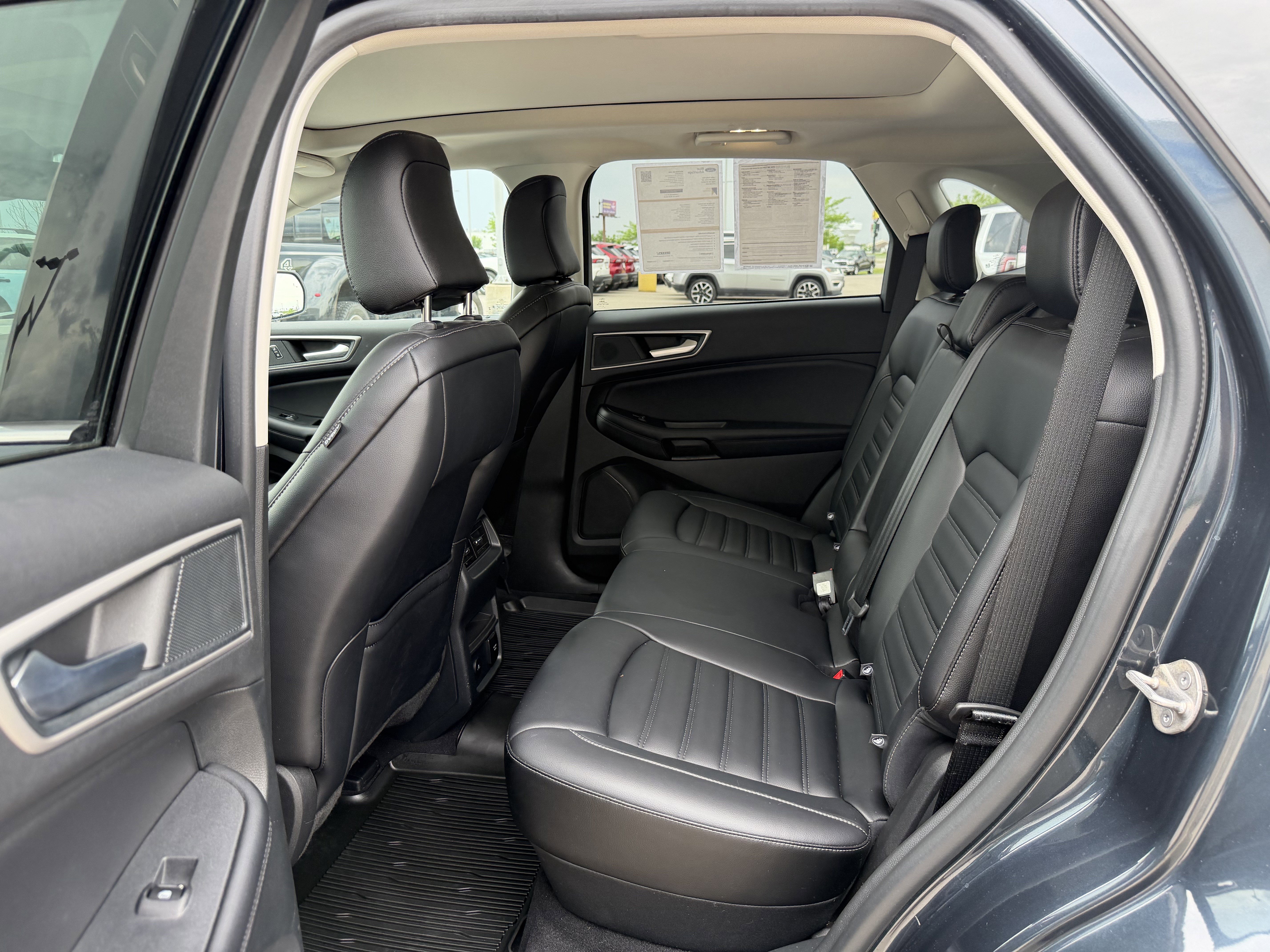 Certified 2024 Ford Edge SEL w/ Convenience Package AWD/4WD image 19
